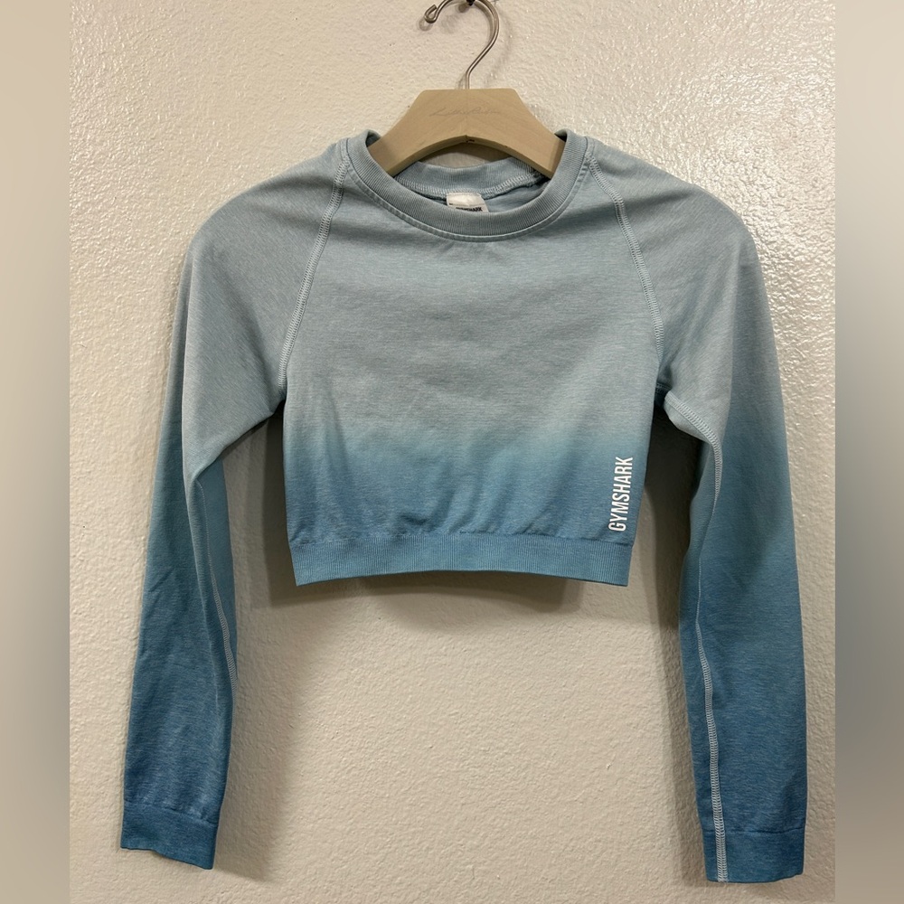 GYMSHARK Light Blue Ombré Gradient Athletic Long Sleeved Crop Top Small